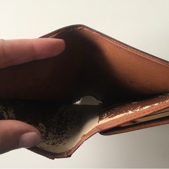 Louis Vuitton Vintage Viennois Wallet with Kisslock. Authentic and rare. - Picture 15 of 17